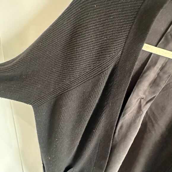 Lululemon Still At Ease Wrap
Black - Picture 13 of 13